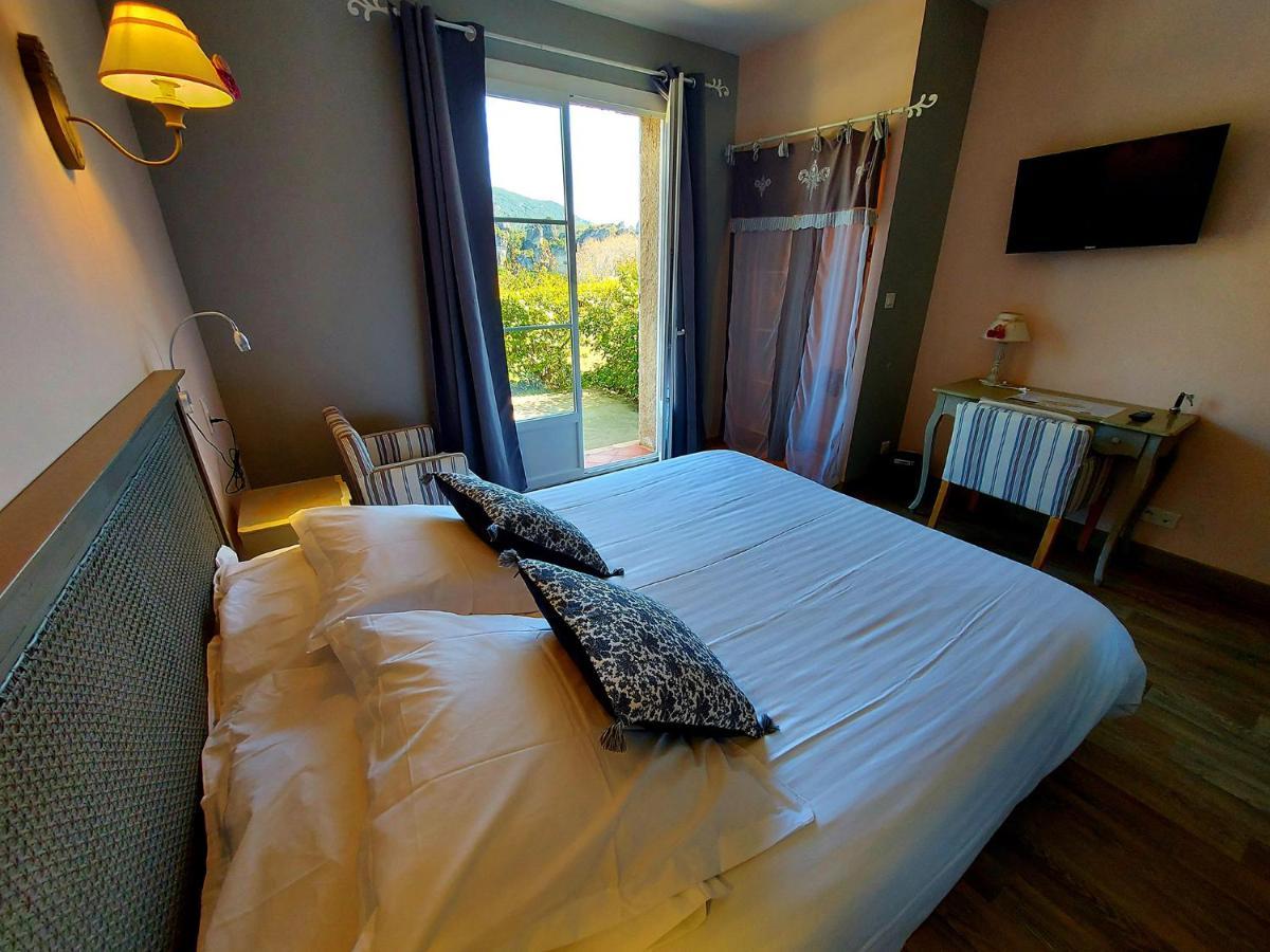 Hôtel Les Hauts de Mourèze Esterno foto