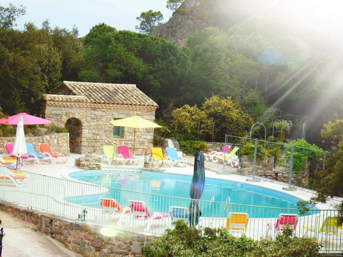 Hôtel Les Hauts de Mourèze Esterno foto