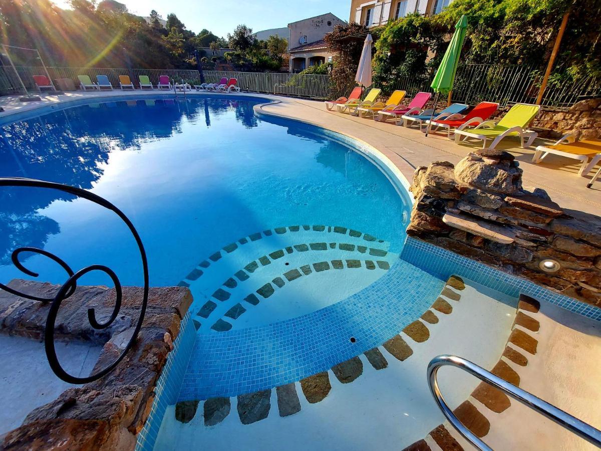 Hôtel Les Hauts de Mourèze Esterno foto
