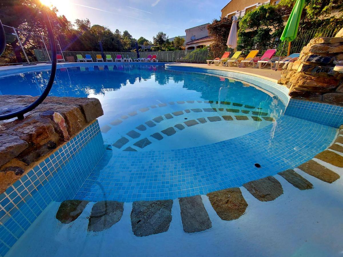 Hôtel Les Hauts de Mourèze Esterno foto